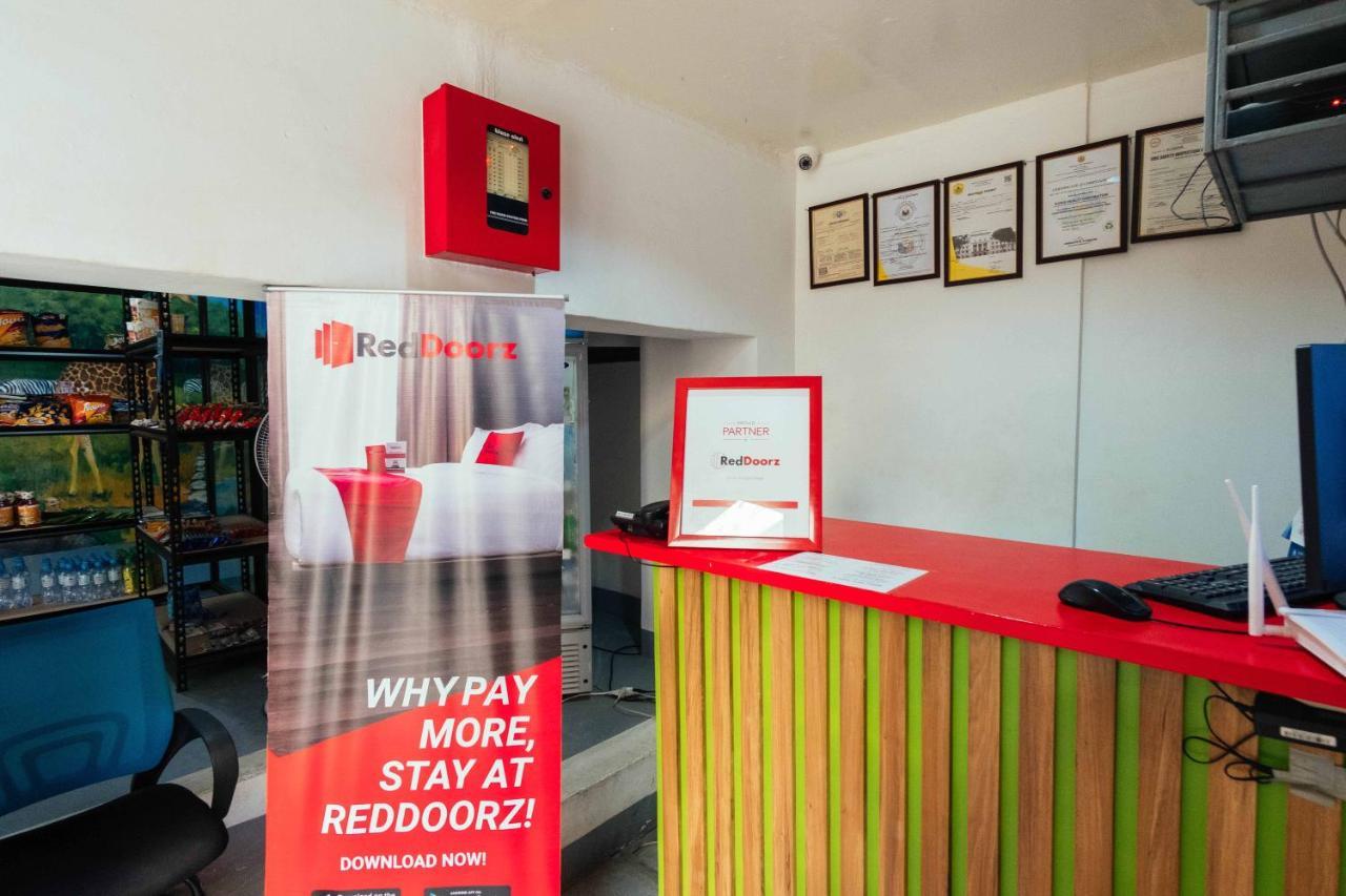 Reddoorz Plus @ It Park Cebu Stadt Exterior foto